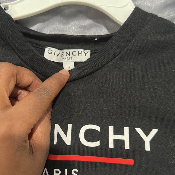 Givenchy tshirt - Picture 2 of 2